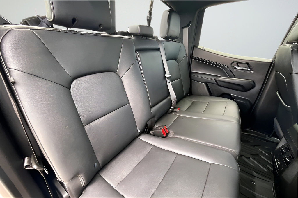 Used 2024 Chevrolet Colorado LT w/ LT Convenience Package III RWD image 19