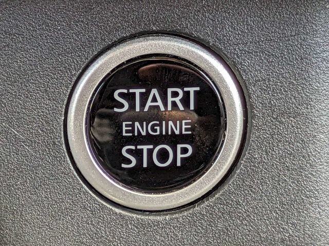 Used 2023 Nissan Rogue SV w/ SV Premium B Package FWD image 32