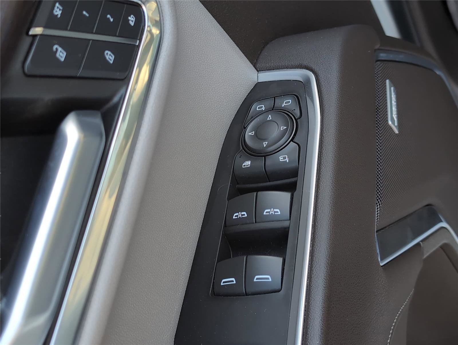 Used 2022 GMC Sierra 1500 SLT w/ SLT Premium Plus Package image 16