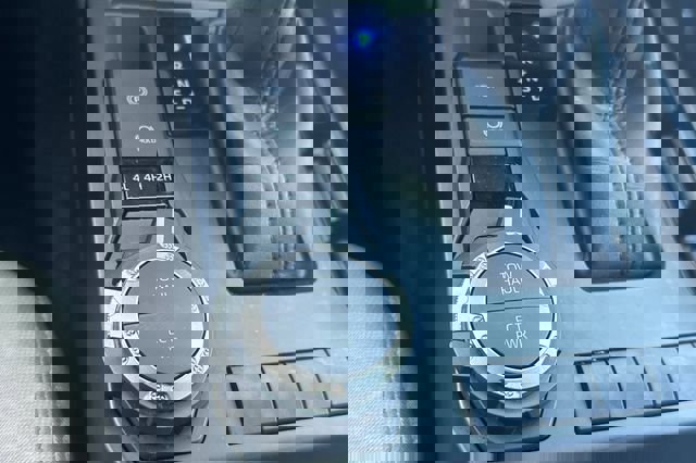 Used 2025 Toyota Tacoma SR5 image 34