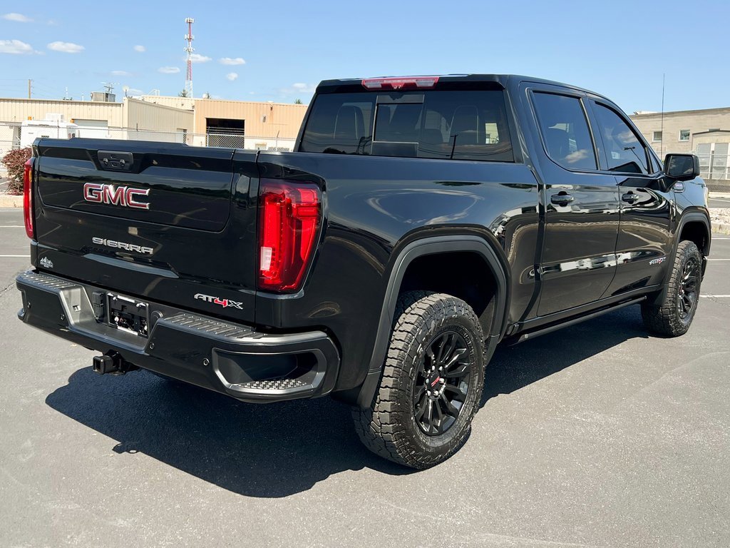 Used 2022 GMC Sierra 1500 AT4X image 11