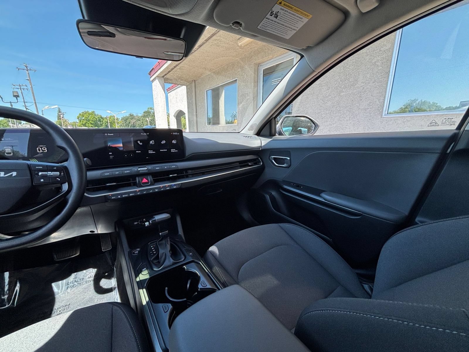 Used 2025 Kia K4 FWD image 34