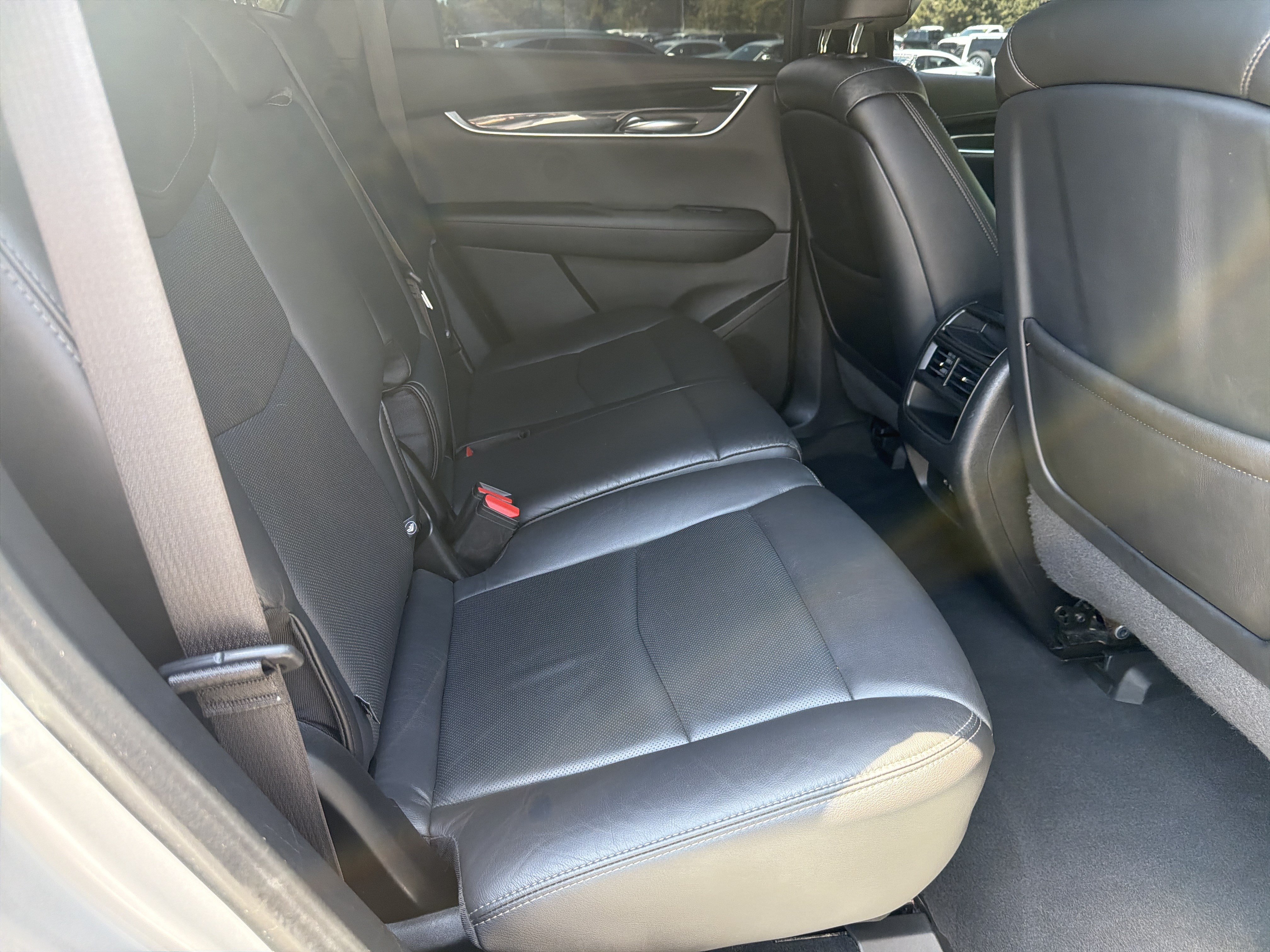 Used 2020 Cadillac XT5 Premium Luxury AWD/4WD image 18