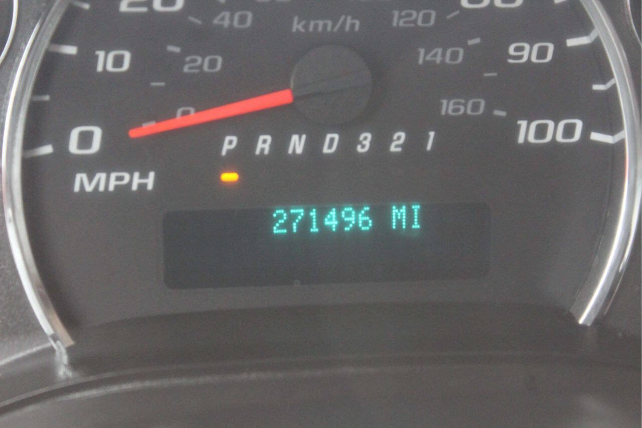 Used 2009 Chevrolet Express 1500 RWD image 8