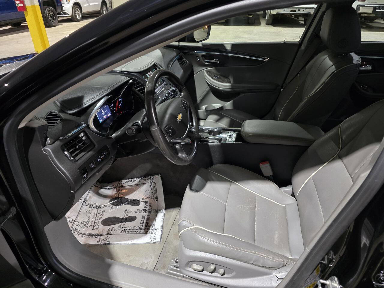 Used 2015 Chevrolet Impala LTZ image 25