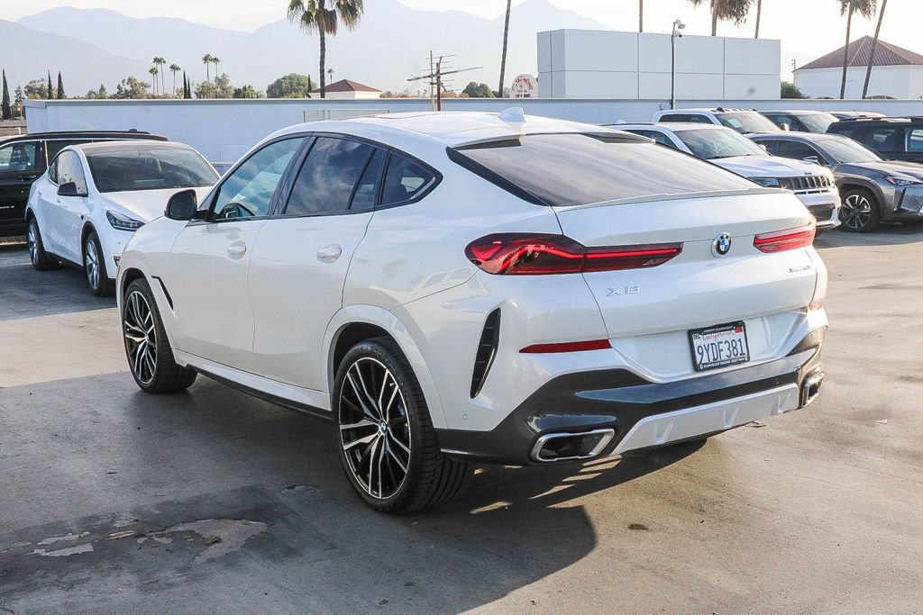 Used 2022 BMW X6 xDrive40i w/ M Sport Package AWD/4WD image 7