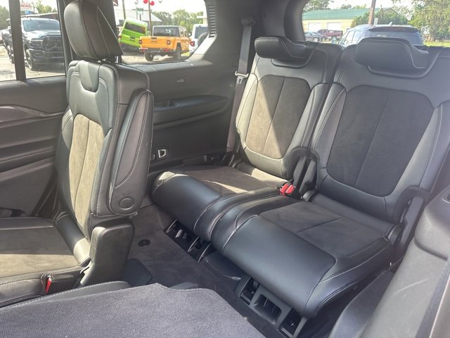 Used 2022 Jeep Grand Cherokee L Laredo image 19