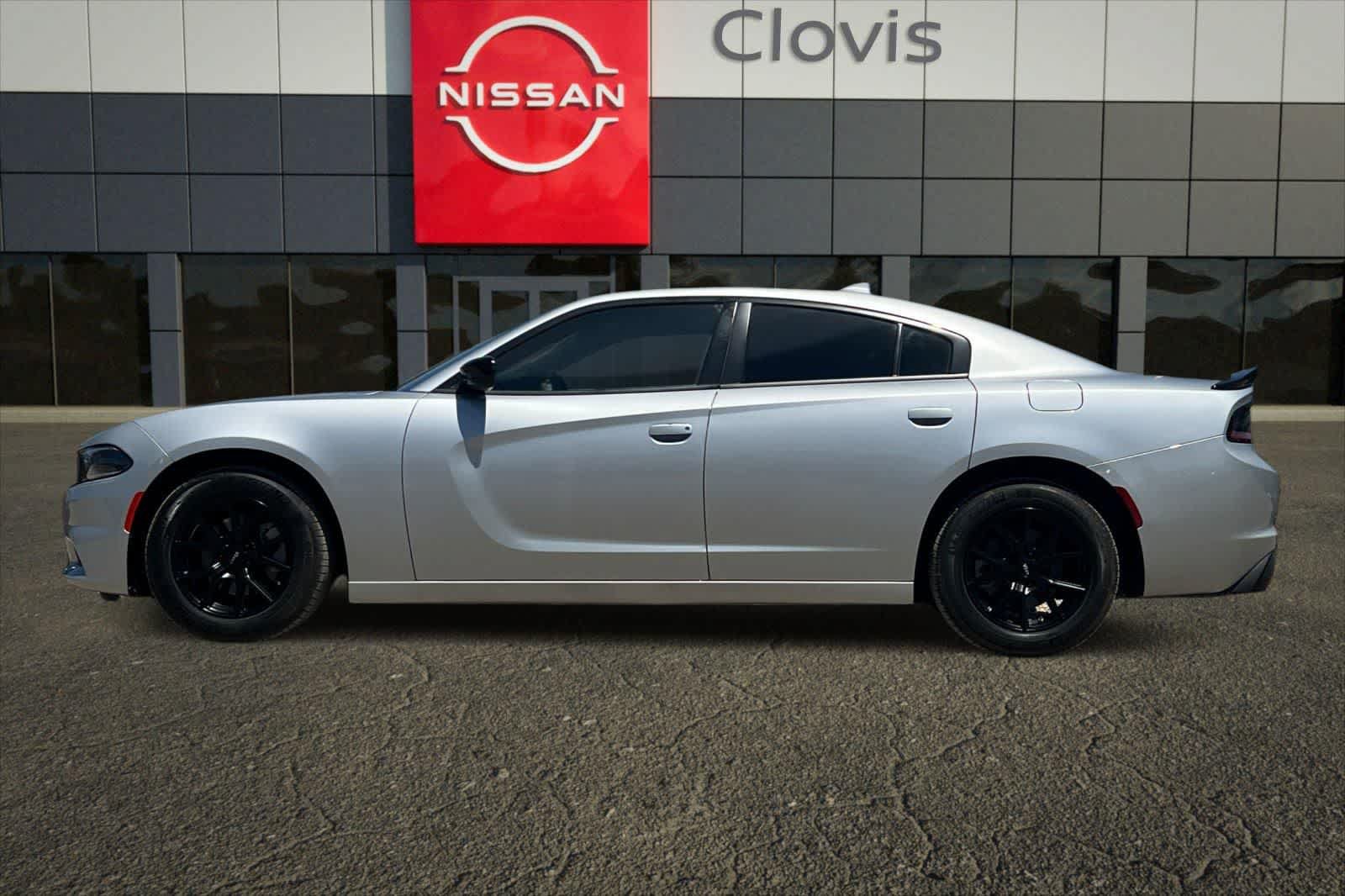 Used 2023 Dodge Charger SXT RWD image 6
