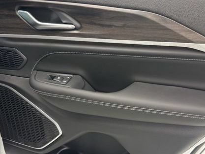 New 2026 Jeep Grand Cherokee Limited AWD/4WD image 26