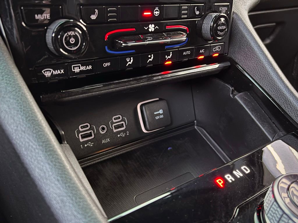 Used 2023 Jeep Grand Cherokee L Laredo image 52