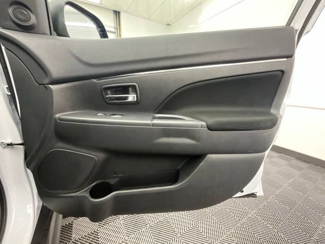 Used 2026 Mitsubishi Outlander Sport AWD image 14