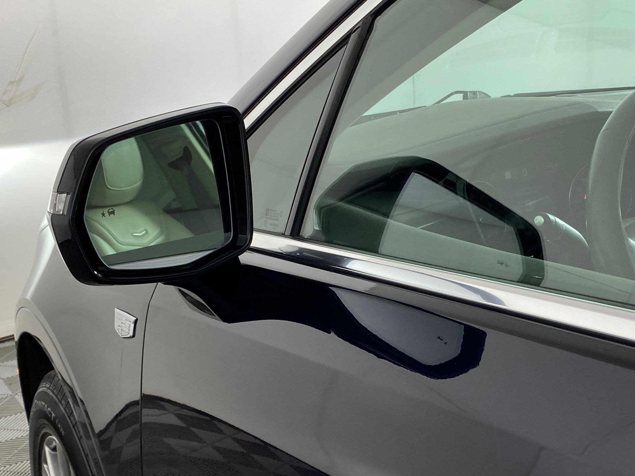 Used 2021 Cadillac XT5 Premium Luxury image 23