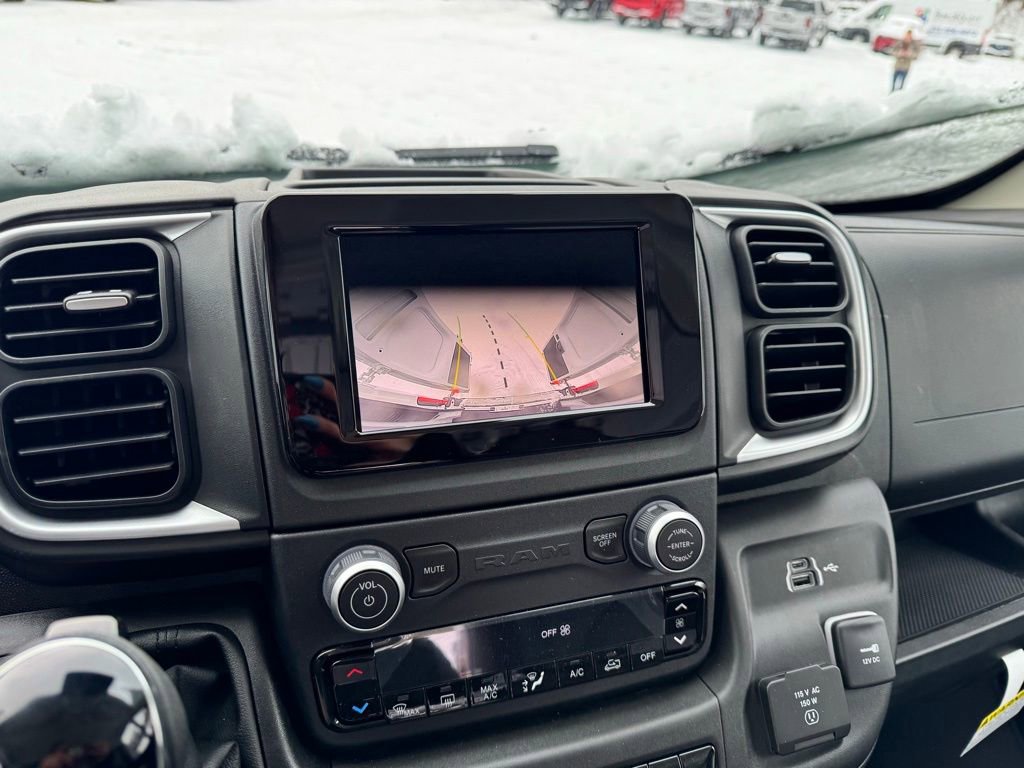 New 2024 RAM ProMaster 2500 w/ Quick Order Package 22G SLT image 11