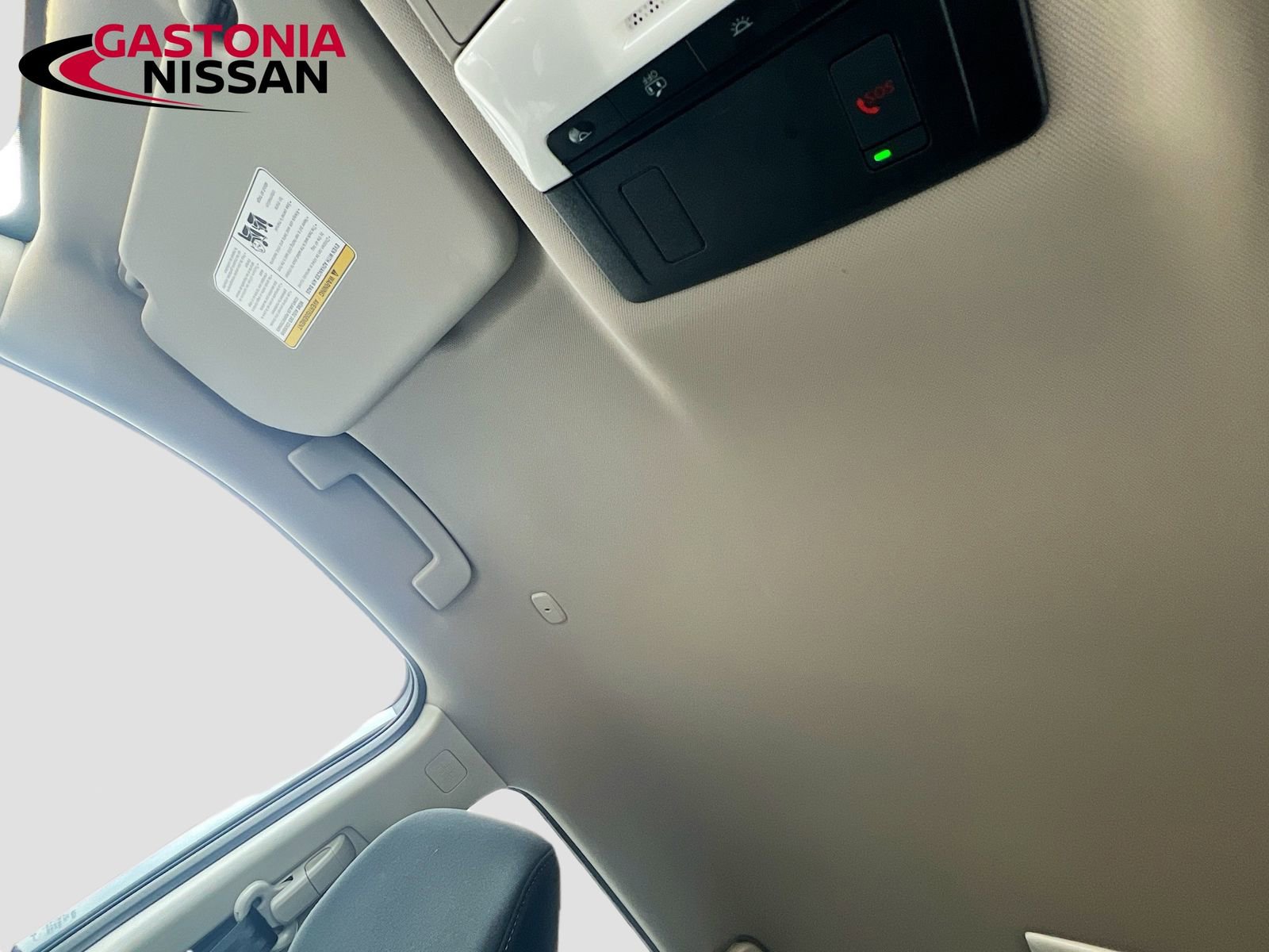 Used 2023 Nissan Rogue SV image 27