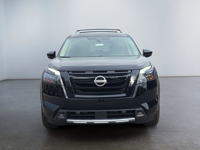 New 2025 Nissan Pathfinder Platinum image 9