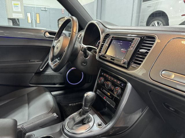 Used 2019 Volkswagen Beetle 2.0T SE FWD image 28