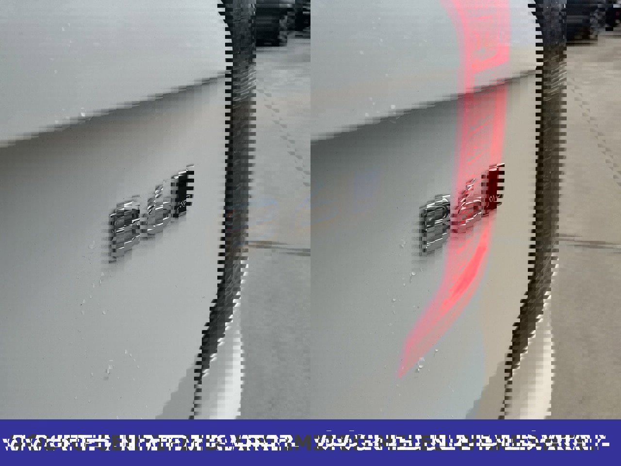 Certified 2023 Volvo XC90 B6 Plus w/ Protection Package Premier image 8