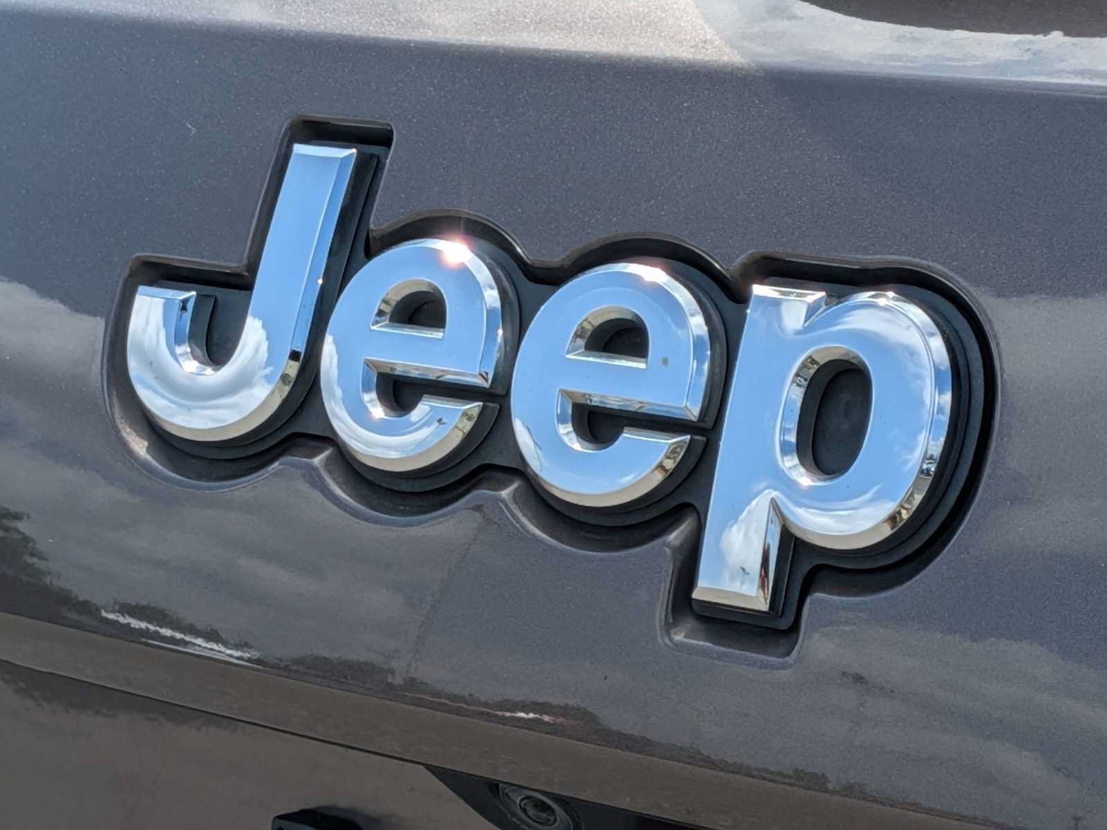 Used 2017 Jeep Grand Cherokee Limited AWD/4WD image 11