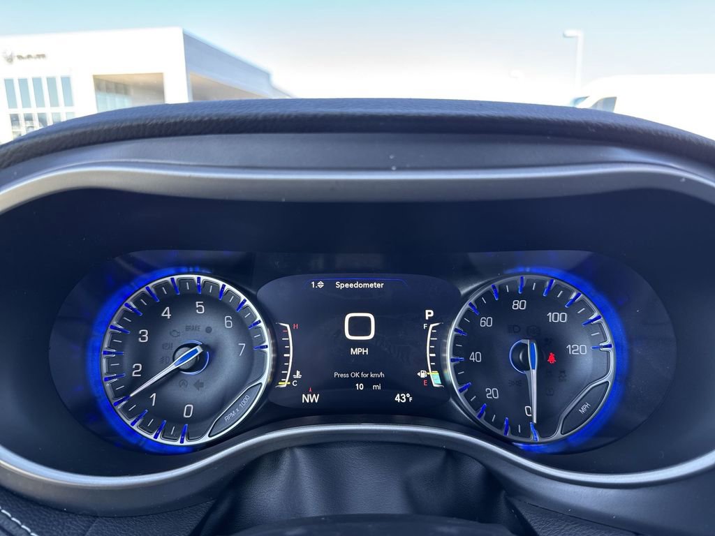 New 2026 Chrysler Pacifica Select w/ S Appearance Package FWD image 15
