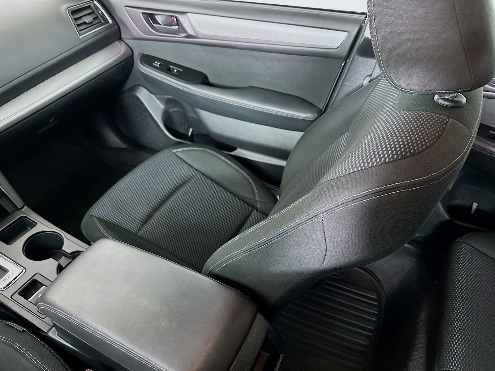 Used 2019 Subaru Outback 2.5i image 22