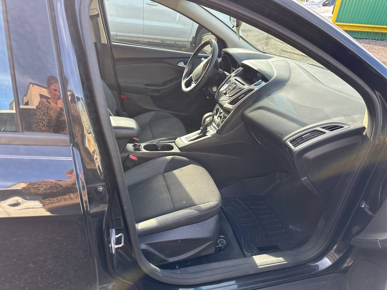 Used 2014 Ford Focus SE FWD image 7