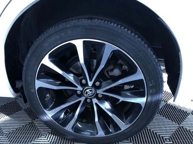 Certified 2017 Toyota Corolla SE image 23