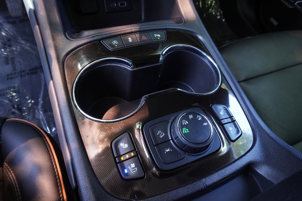 Certified 2023 GMC Acadia AT4 w/ Technology Package AWD/4WD image 19