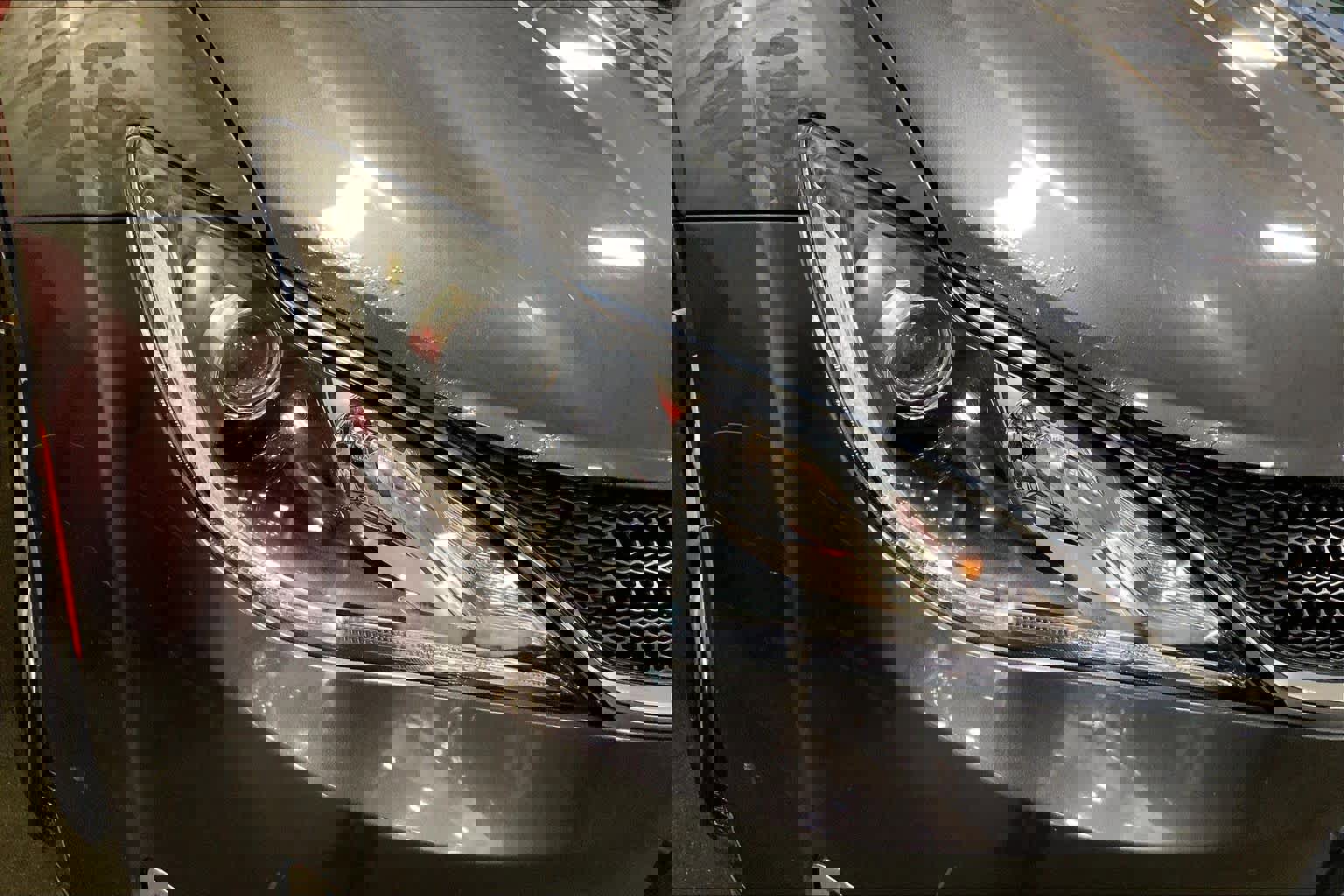 Used 2018 Chrysler Pacifica Touring-L image 27