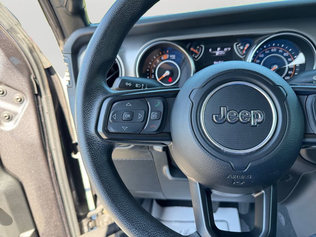 Used 2022 Jeep Wrangler Unlimited Sport AWD/4WD image 21