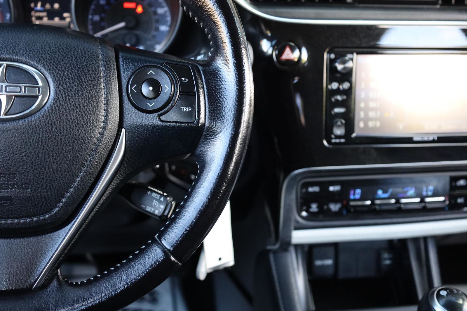 Used 2016 Scion iM FWD image 31