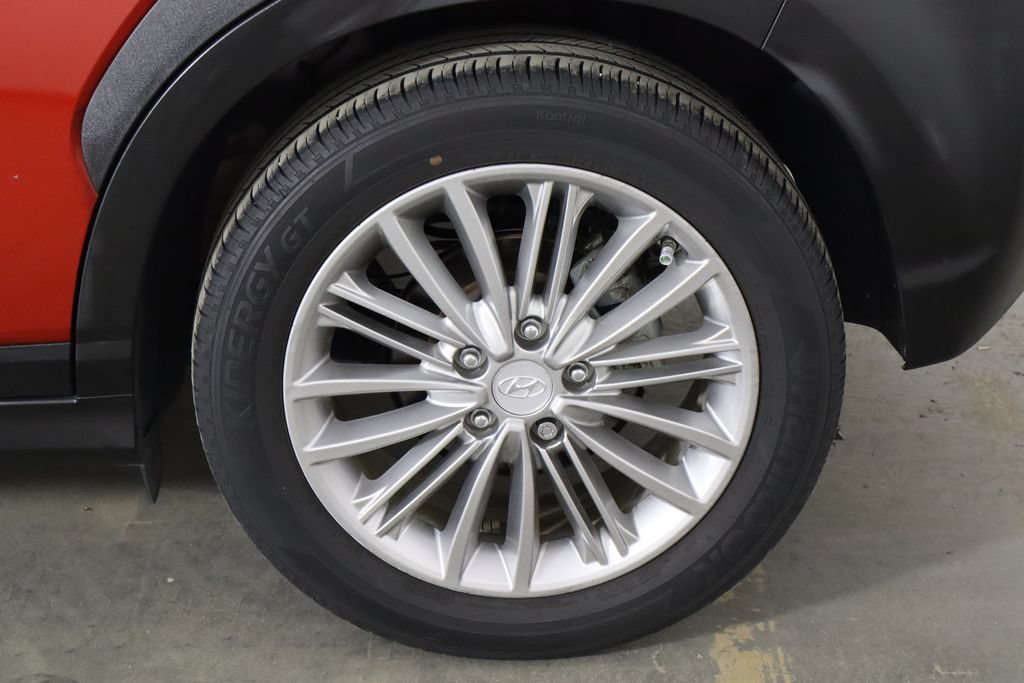 Used 2019 Hyundai Kona SEL w/ SEL Tech Package 02 FWD image 39