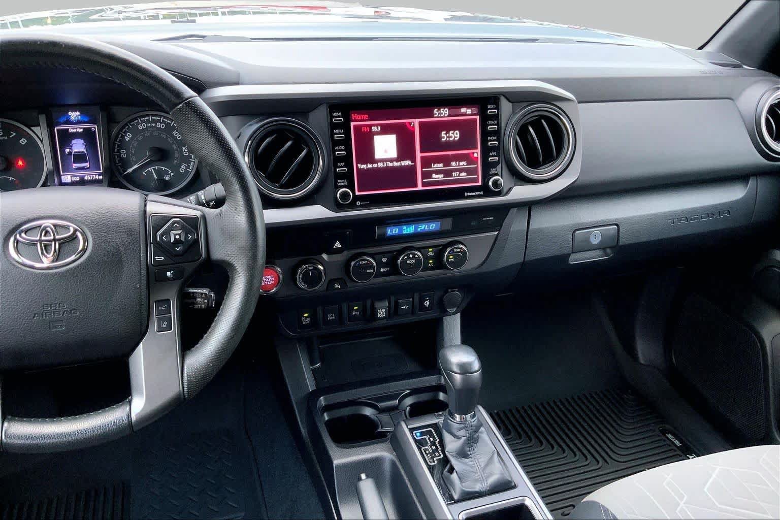 Used 2021 Toyota Tacoma TRD Off-Road w/ Technology Package AWD/4WD image 7