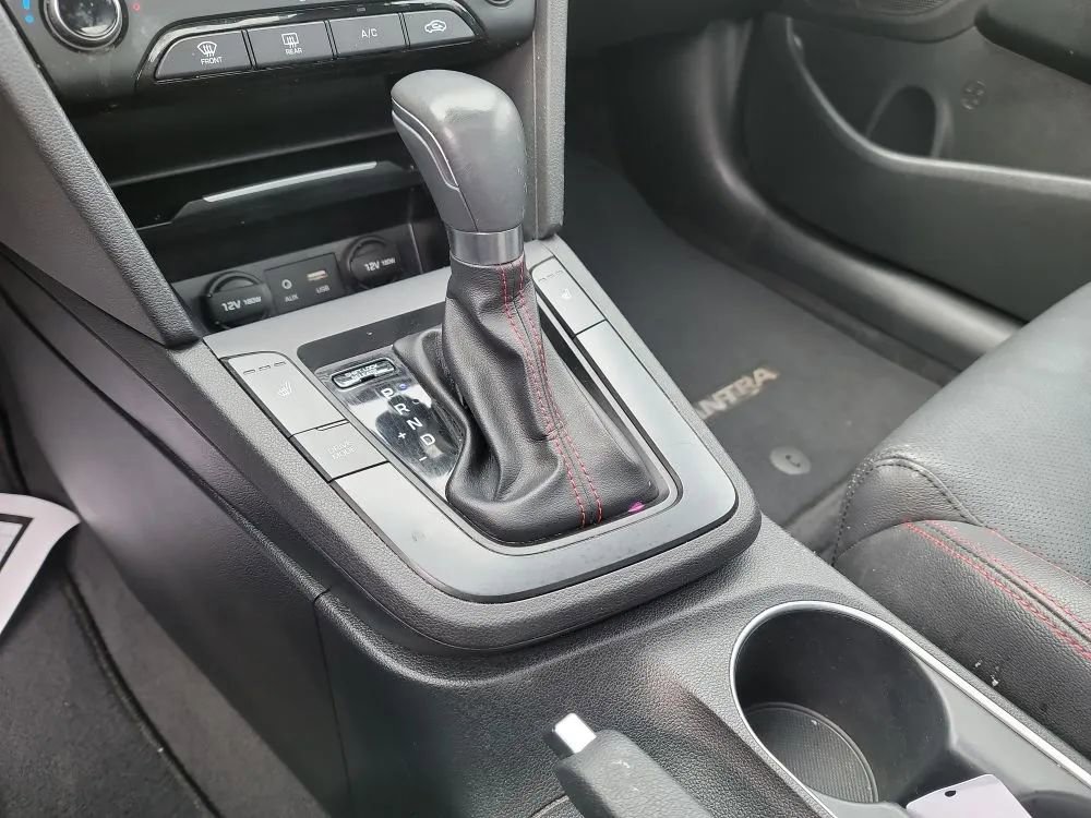 Used 2018 Hyundai Elantra Sport w/ Sport Premium Package 03 FWD image 16