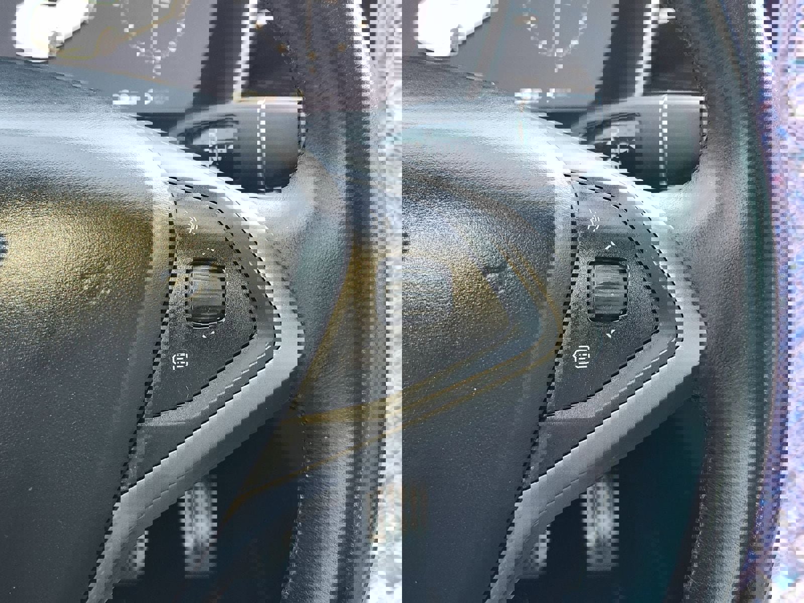 Used 2019 Tesla Model S AWD image 37