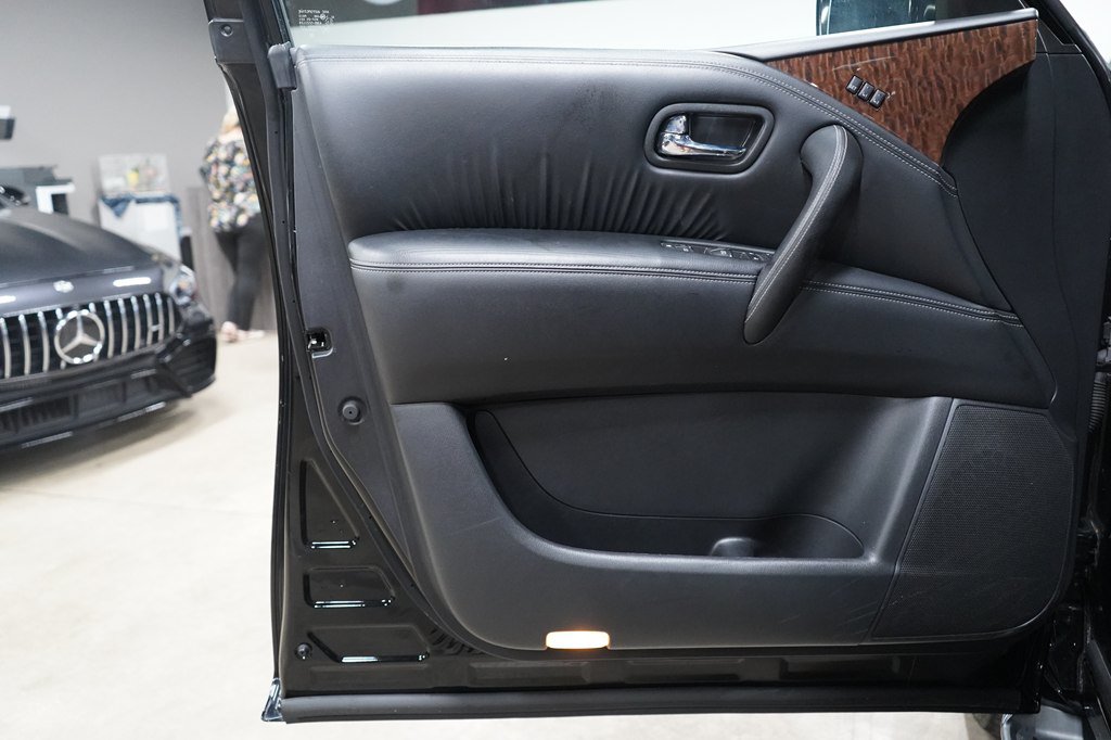 Used 2020 Nissan Armada Platinum RWD image 9
