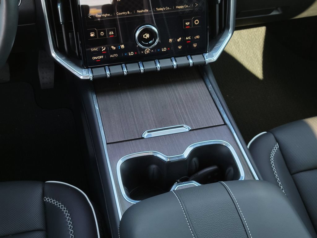 Used 2026 GMC Acadia Denali w/ Super Cruise Package FWD image 24