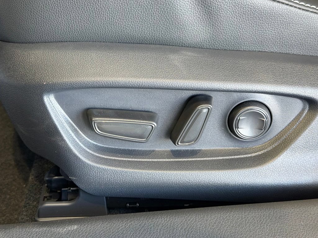 Certified 2026 Toyota Camry SE w/ Convenience Package FWD image 22