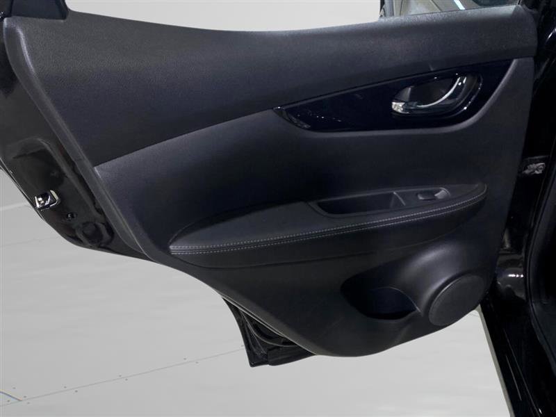 Used 2020 Nissan Rogue Sport SV w/ All-Weather Package image 6