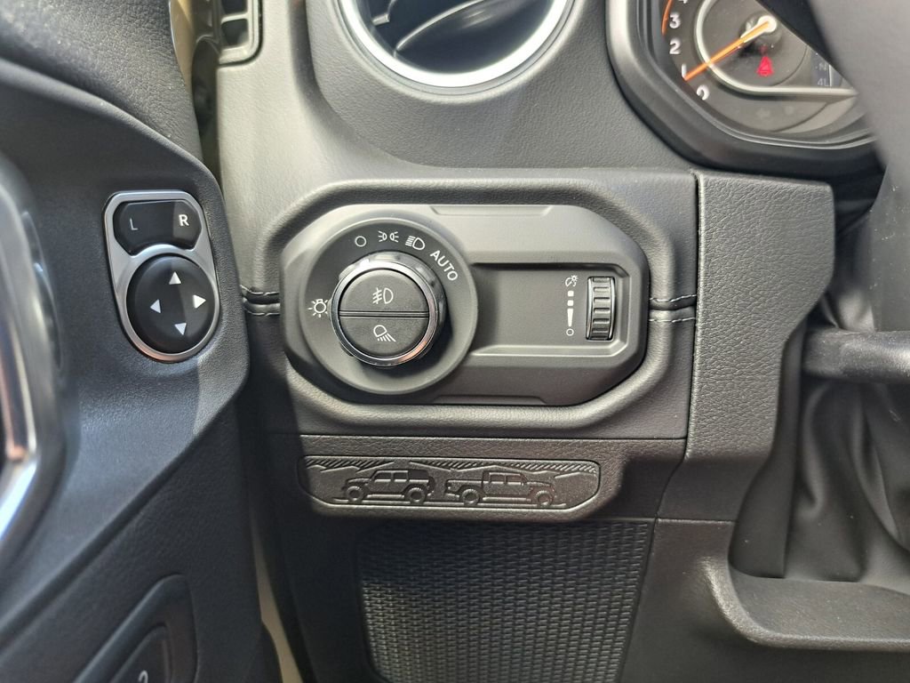 New 2026 Jeep Gladiator Sport AWD/4WD image 14
