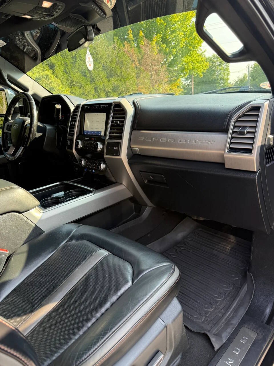 Used 2021 Ford F450 Platinum w/ FX4 Off-Road Package AWD/4WD image 26