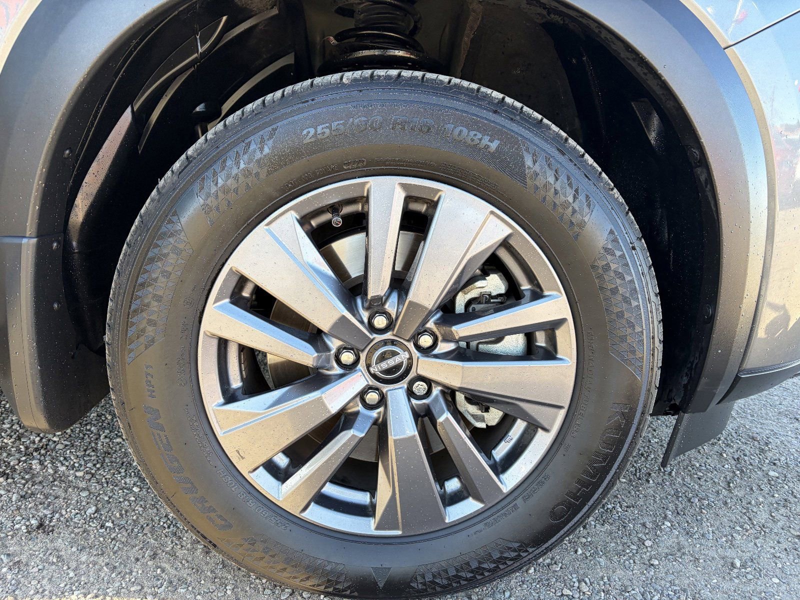 Used 2023 Nissan Pathfinder SV image 10