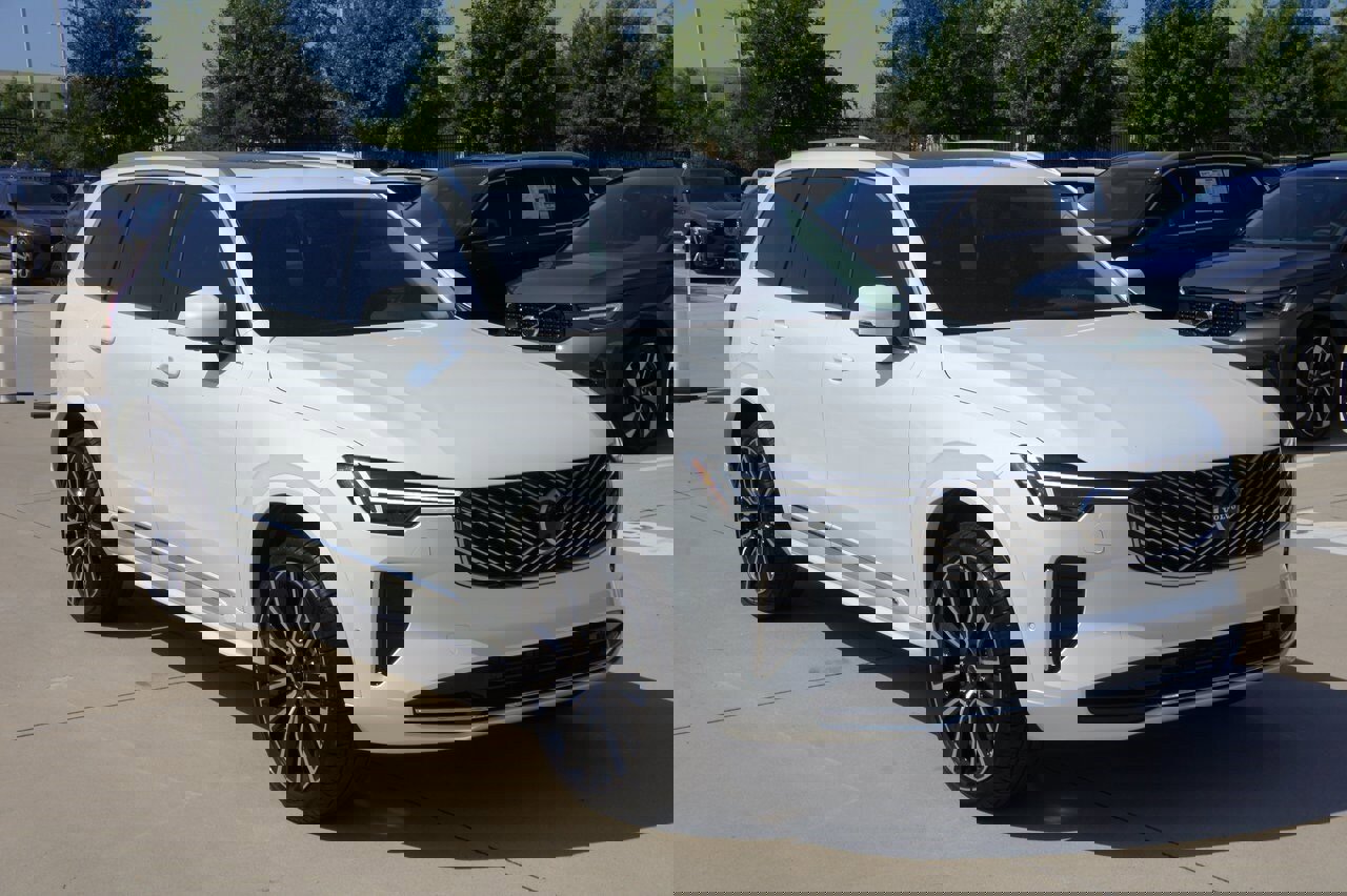 New 2026 Volvo XC90 B6 Plus image 3