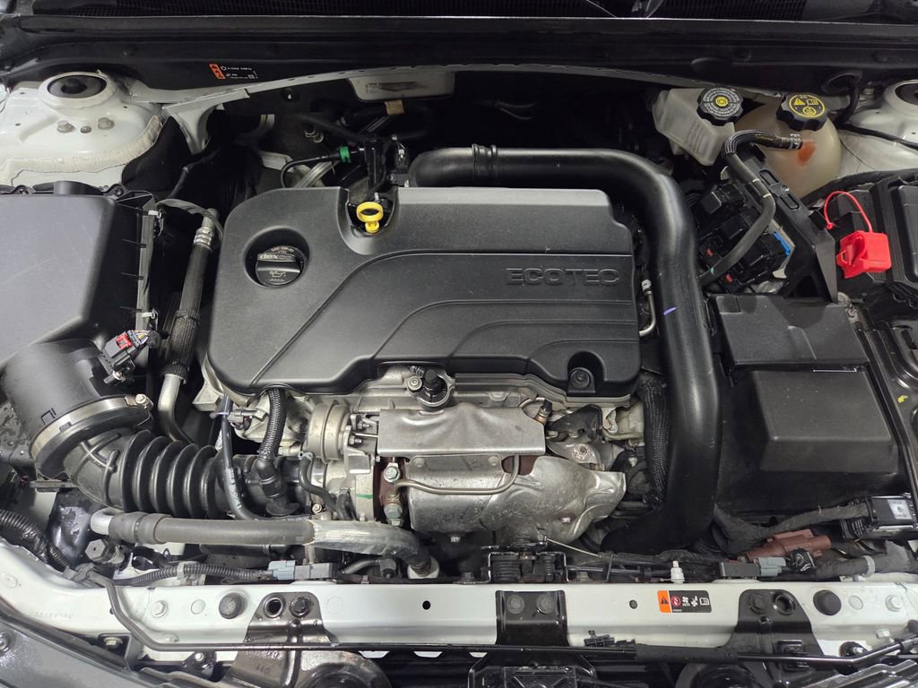 Used 2023 Chevrolet Malibu LT image 23