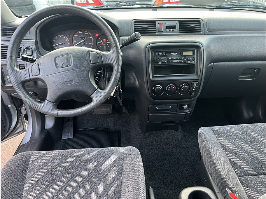 Used 1999 Honda CR-V LX image 11