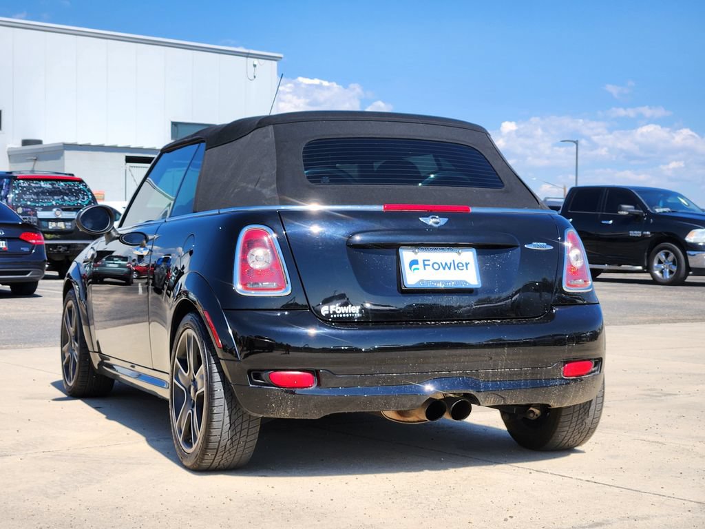 Used 2010 MINI Cooper John Cooper Works FWD image 3