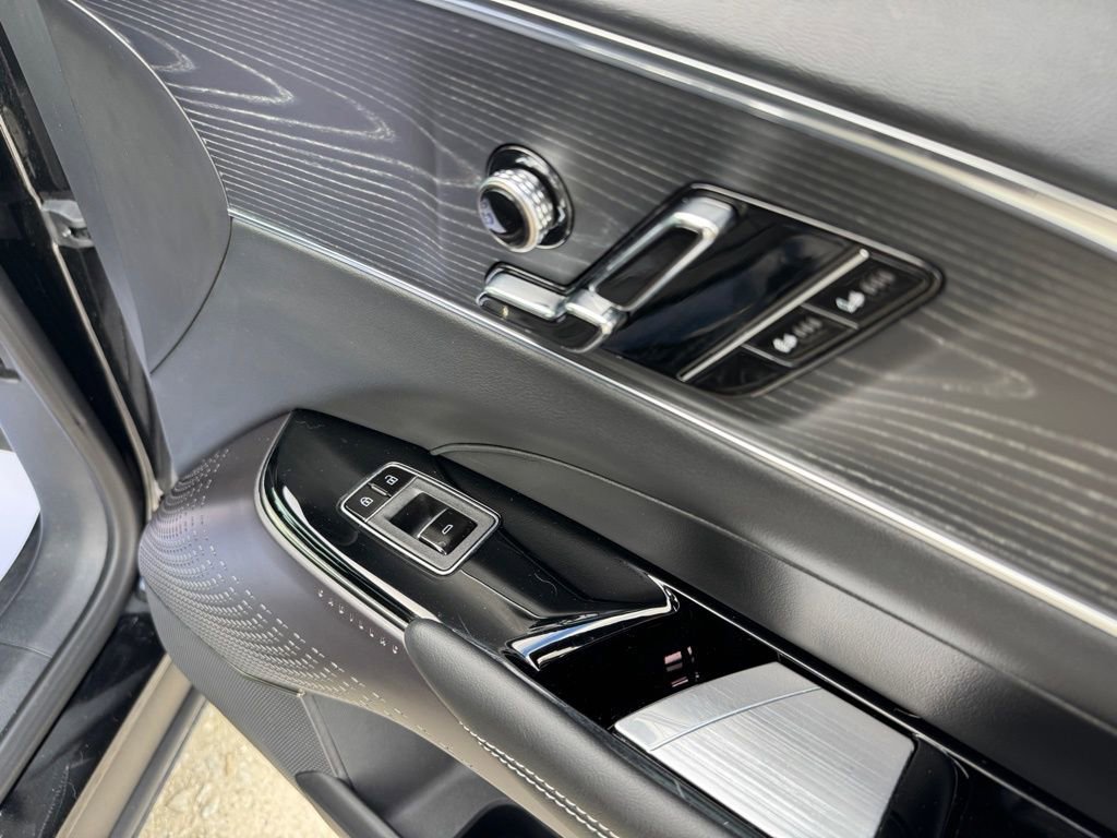 Certified 2024 Cadillac Lyriq Sport image 33