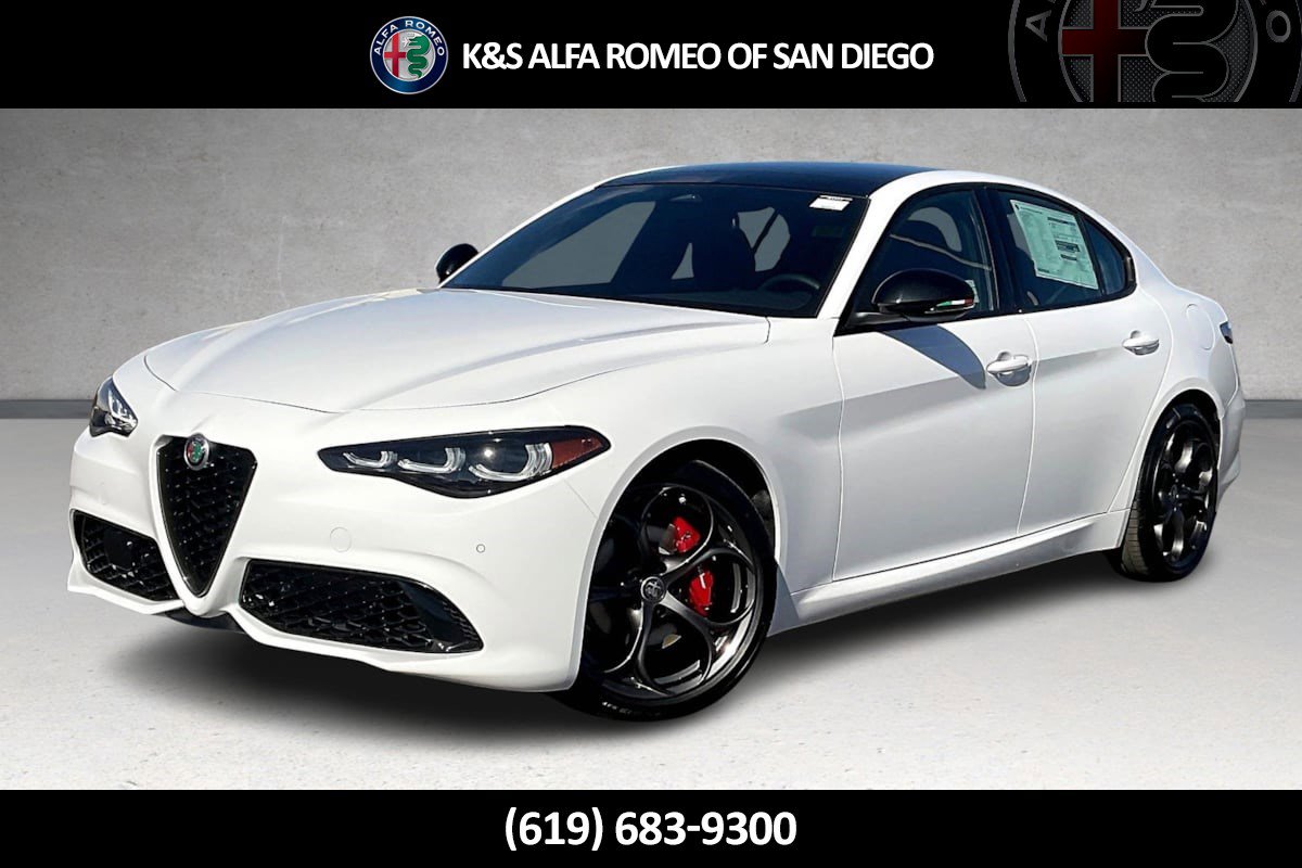 New 2025 Alfa Romeo Giulia w/ Driving Assist Package