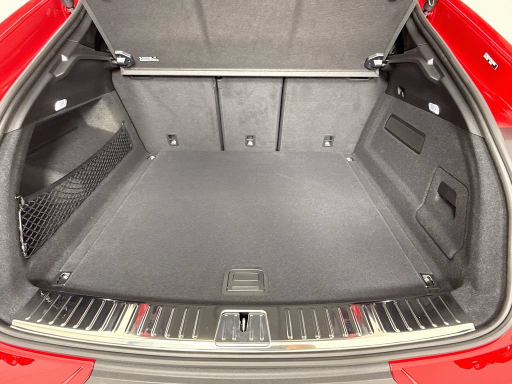 New 2026 Porsche Cayenne Coupe AWD/4WD image 28
