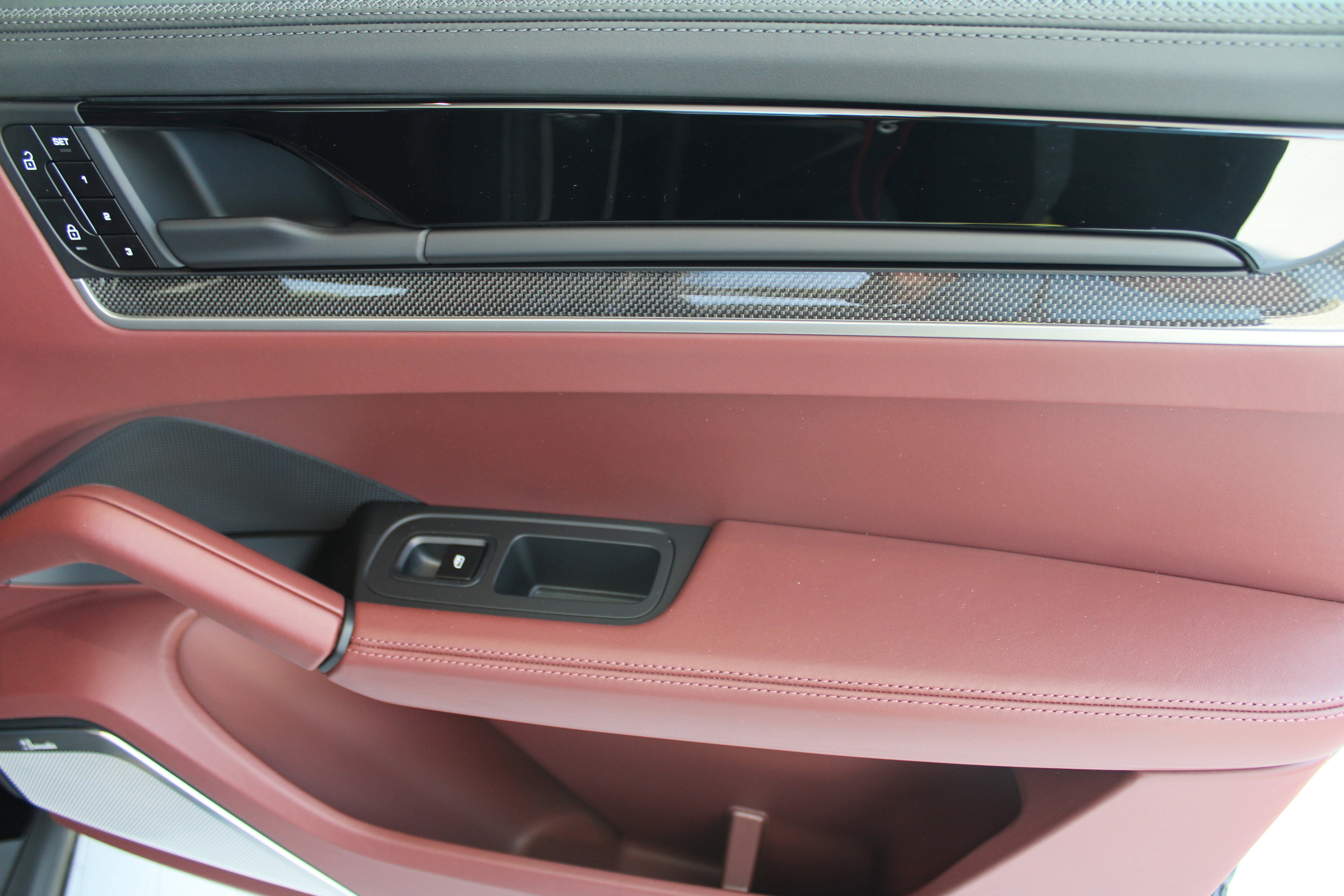 New 2025 Porsche Cayenne Turbo image 40