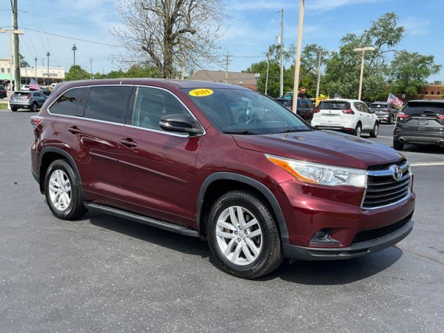 Used 2014 Toyota Highlander LE w/ Preferred Accessory Package AWD/4WD image 31
